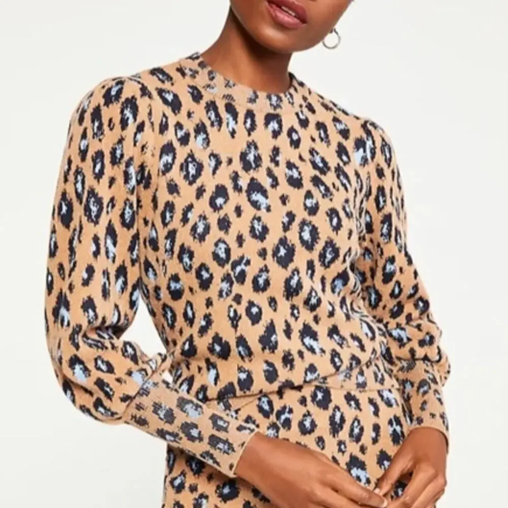 NWT Ann Taylor Leopard Jacquard Animal Print Puff Sleeve Sweater • Size XS 🔴